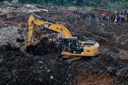 19 dead after Uganda rubbish dump landslide.jpg 19 dead after Uganda rubbish dump landslide.jpg