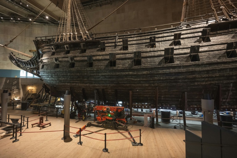 Race to save Sweden's 17th century warship in preservation project