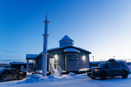 The Midnight Sun mosque in Inuvik, in Canada's Northwest Territories, was built in Winnipeg, in Manitoba province, and driven 4,000 kilometers (2,485 miles) north on a truck The Midnight Sun mosque in Inuvik, in Canada's Northwest Territories, was built in Winnipeg, in Manitoba province, and driven 4,000 kilometers (2,485 miles) north on a truck