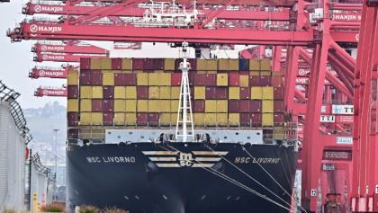 The US trade gap hit a new record in January 2025, government data showed, as imports surged The US trade gap hit a new record in January 2025, government data showed, as imports surged