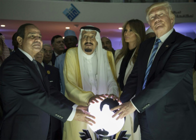 Egyptian President Abdel Fattah al-Sisi, Saudi Arabia's King Salman, Melania Trump and President Donald Trump in Riyadh in 2017 - BANDAR AL-JALOUD (AFP) Egyptian President Abdel Fattah al-Sisi, Saudi Arabia's King Salman, Melania Trump and President Donald Trump in Riyadh in 2017 - BANDAR AL-JALOUD (AFP)