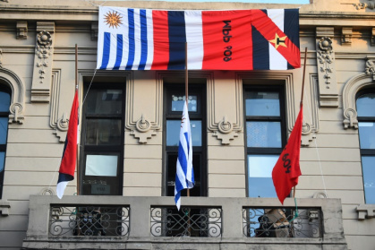 Flags fly at half staff at the Frente Amplio party headquarters in Montevideo following the death of Uruguayan former president Jose 'Pepe' Mujica - DANTE FERNANDEZ (AFP) Flags fly at half staff at the Frente Amplio party headquarters in Montevideo following the death of Uruguayan former president Jose 'Pepe' Mujica - DANTE FERNANDEZ (AFP)