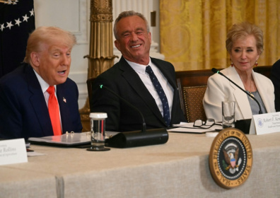 US President Donald Trump speaks as US Secretary of Health and Human Services Robert F. Kennedy Jr. (C), and US Secretary of Education Linda McMahon look on during a MAHA (Make America Healthy Again) Commission Event - Jim WATSON (AFP) US President Donald Trump speaks as US Secretary of Health and Human Services Robert F. Kennedy Jr. (C), and US Secretary of Education Linda McMahon look on during a MAHA (Make America Healthy Again) Commission Event - Jim WATSON (AFP)