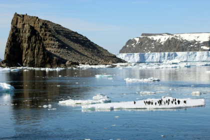 Shifts in different facets of Antarctica's climate system amplify each other and accelerate the pace of warming globally as well - Michael Polito (AFP) Shifts in different facets of Antarctica's climate system amplify each other and accelerate the pace of warming globally as well - Michael Polito (AFP)