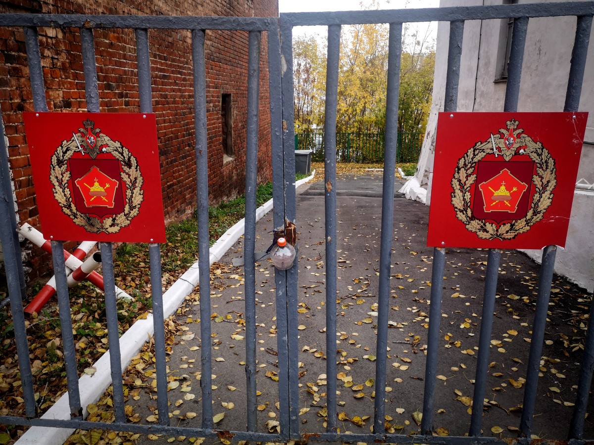 Russia's would-be conscripts uneasy about army career