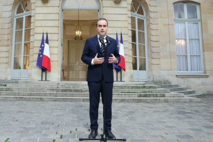 Lecornu survived less than one month - ALAIN JOCARD (AFP)