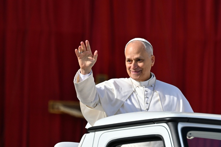 Pope heads to Turkey, Lebanon in first overseas trip