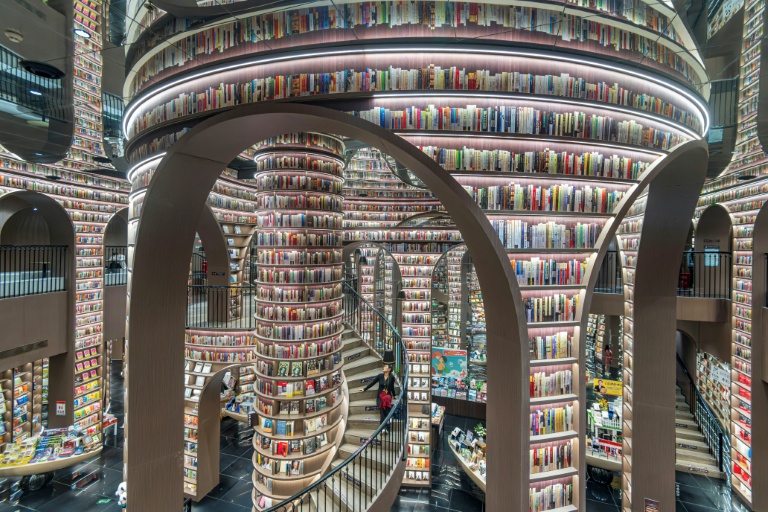 Novel concept: China's spellbinding bookstores draw selfie snappers