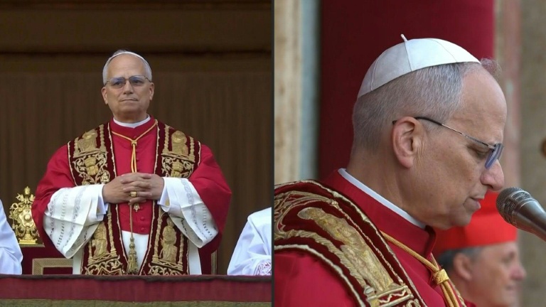 Pope urges Russia, Ukraine dialogue in Christmas blessing