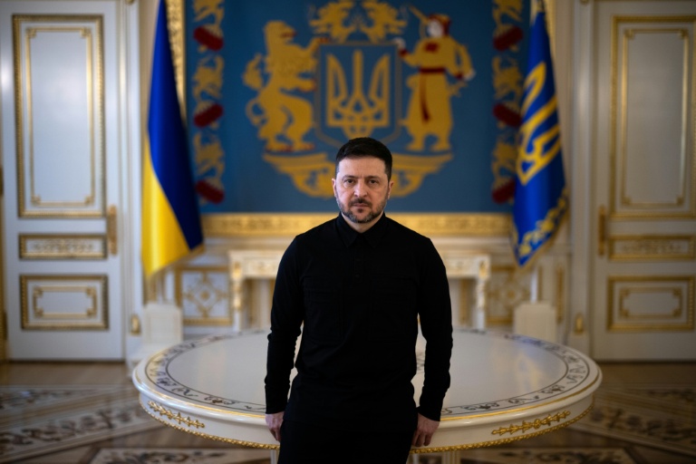Zelensky tells AFP that Ukraine is not losing the war