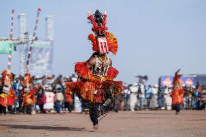 A man from the Dogon ethnic group dances during a ceremony in Bamako in February 2025 - OUSMANE MAKAVELI (AFP)