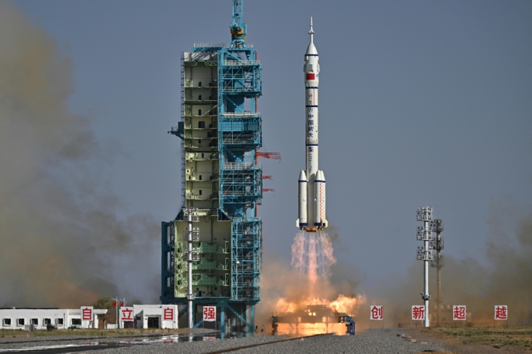 Moon race: how China is challenging the US