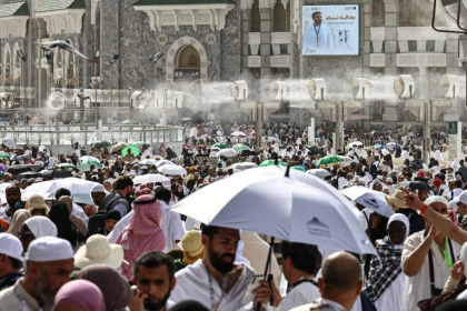 Concerns over war in the Middle East do not seem to have deterred pilgrims from massing in Mecca for the annual hajj pilgrimage. Saudi officials predict more will come than did the previous year - Zain JAAFAR (AFP)