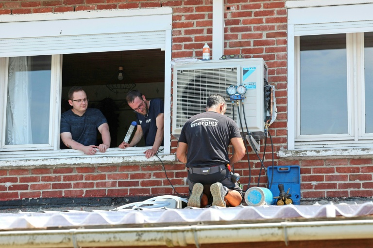 French aversion to air conditioning melts as homes sizzle