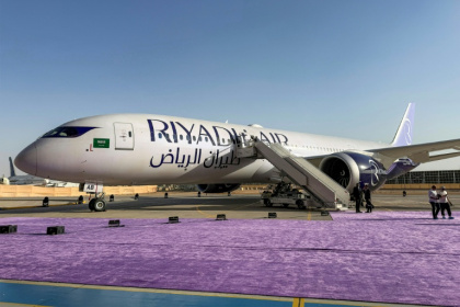 A Riyadh Air Boeing 787-9 Dreamliner aircraft of c at King Khalid International Airport - Sofiane ALSAAR (AFP)