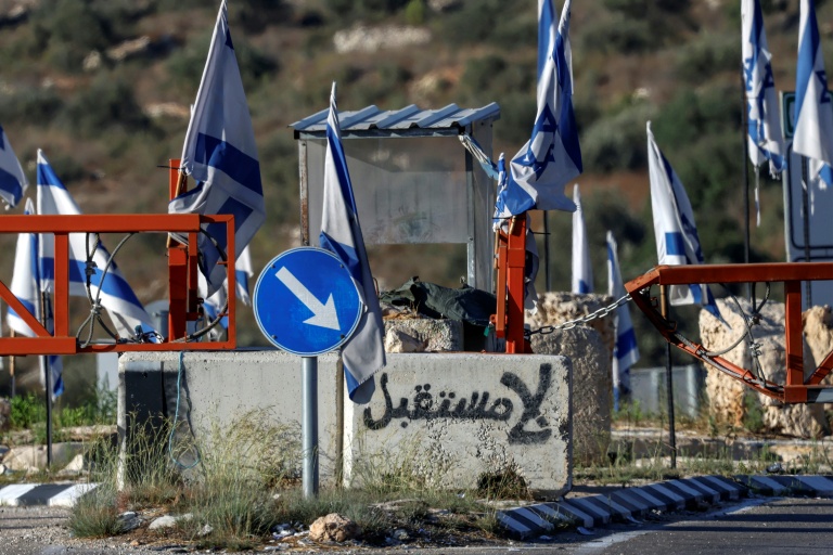 Settler attack on West Bank village injures Israeli forces, drawing rare rebuke