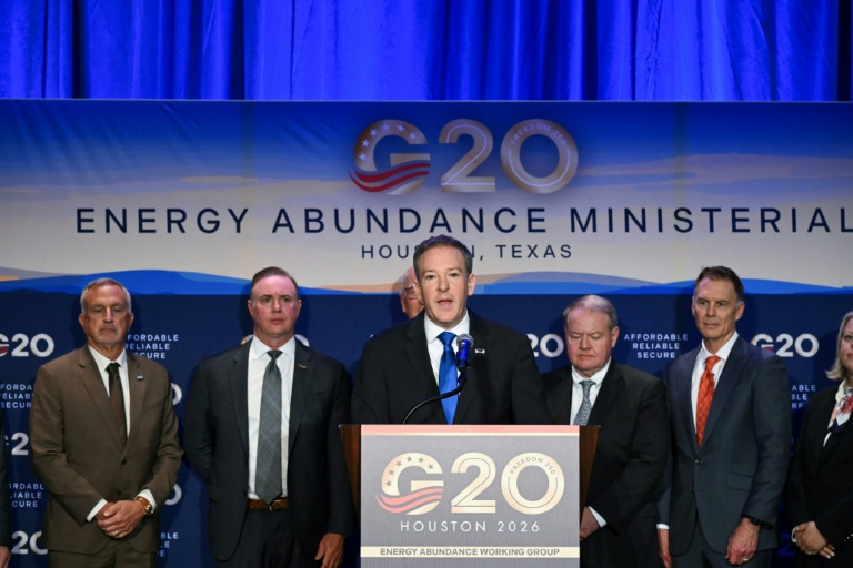 At G20 summit, US unravels power plant climate rules