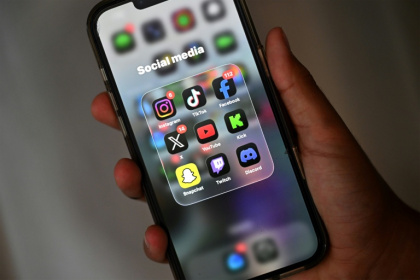New Zealand's ruling National Party has been investigating a social media ban for over a year, after neighbouring Australia implemented its world-first ban in December - Saeed KHAN (AFP)