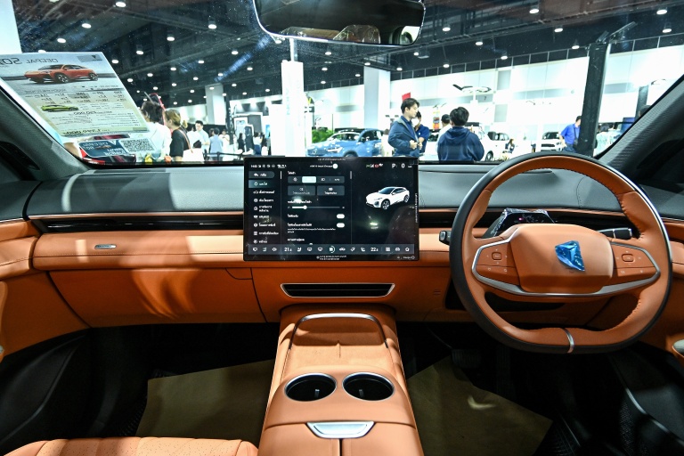 Did Chinese cars squeal on Norway's military?