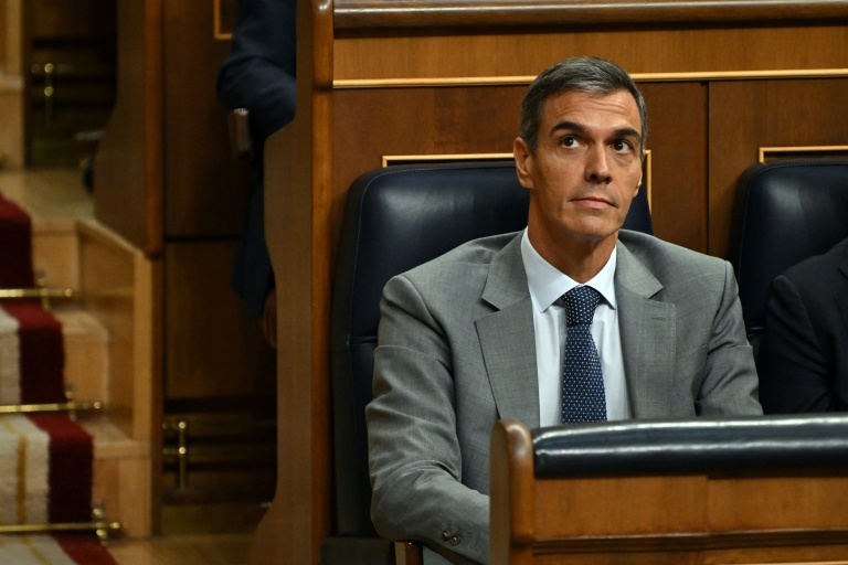 Spain PM calls early election after housing crisis defeat