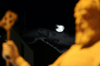 Disputed leader: the statue of Tsar Samuel in the North Macedonian capital, Skopje - ROBERT ATANASOVSKI (AFP)