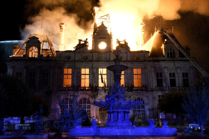 Limoges's 19th-century town hall went up in flames - PASCAL LACHENAUD (AFP)